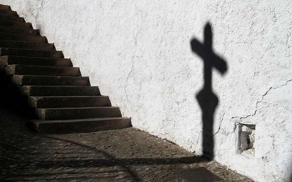 Armenia blames Azerbaijan for shelling of cathedral