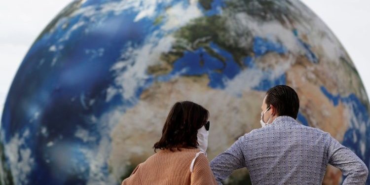 Pope Francis: media ecology is needed, we can’t look the other way