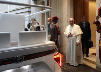 Vatican Inducts Zero-Emission Toyota Mirai Hydrogen FCV As the New Official Popemobile