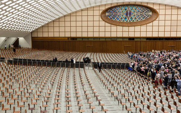 Pope Francis: Rediscover the beauty of the rosary