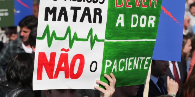 Portuguese bishops decry legalization of euthanasia