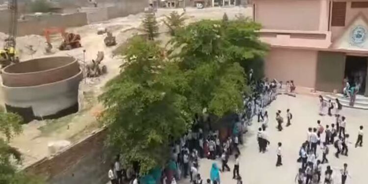 Pakistani school kicks up a stink over ‘environmental attack’