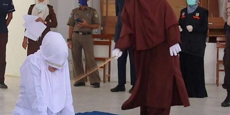 Couple receive 77 lashes for gay sex in Indonesia