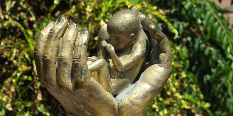 Thai Catholics campaign against legalizing abortion