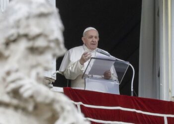 Pope Francis tells Catholic journalists he has hope for ‘courageous’ U.S. church