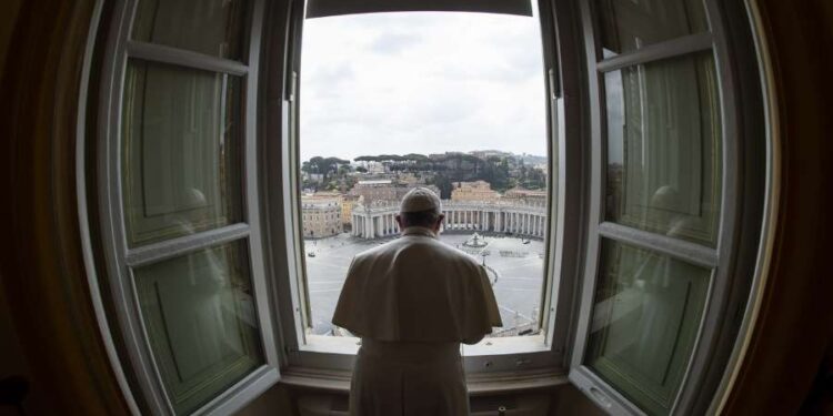 Pope Francis’ Angelus address moves outdoors as coronavirus restrictions ease in Rome