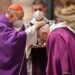 For Lent, ask if one’s life is centered on God or oneself, pope says