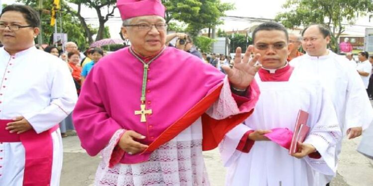 Bishop allows Philippine priests to confirm parishioners
