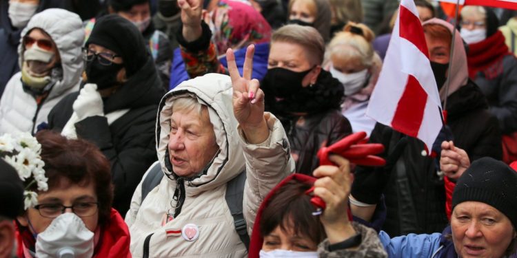 Belarus Catholic officials silent, but some Catholics show support quietly