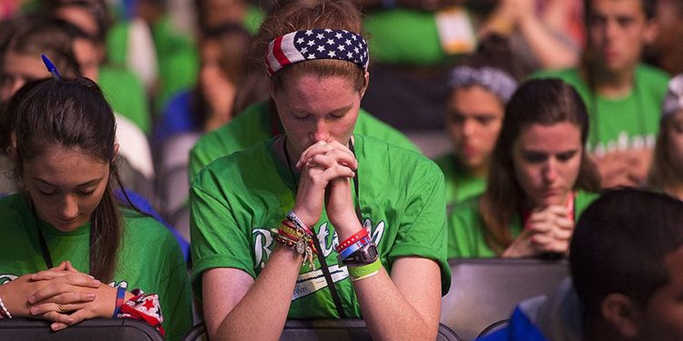 Vatican asks dioceses to promote local World Youth Day celebrations