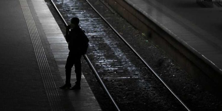 Sri Lanka cancels major Buddhist, Muslim festivals