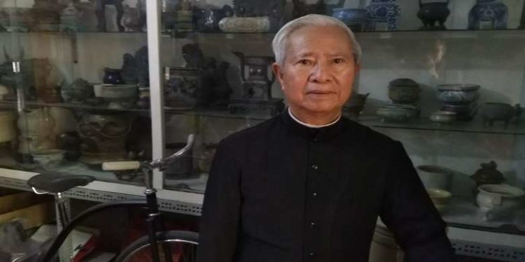 Vietnam priest rekindles religious, cultural values via antiques