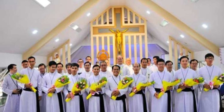 Hmong village boy takes first vows as Oblate religious