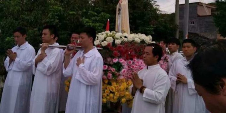 China arrests Vatican-approved bishop, priests, seminarians