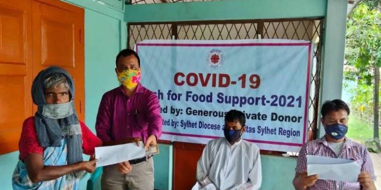 Catholic groups stand with Bangladesh’s poor during pandemic