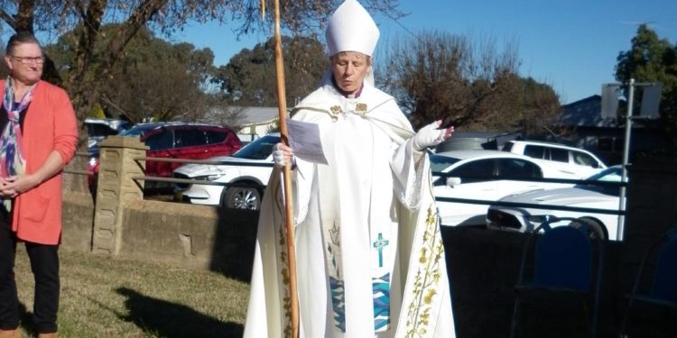 Lych gate, stained glass windows re-dedicated at St John’s | Boorowa News