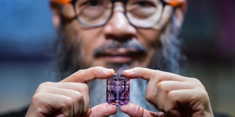 Wallace Chan exhibits his titanium sculptures in Venice