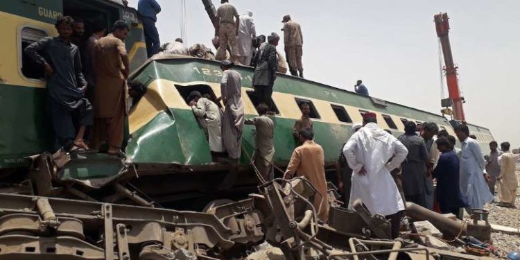 Train tragedy kills 40 in Pakistan