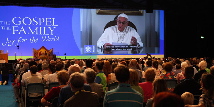Pope asks for local events coinciding with World Meeting of Families 2022