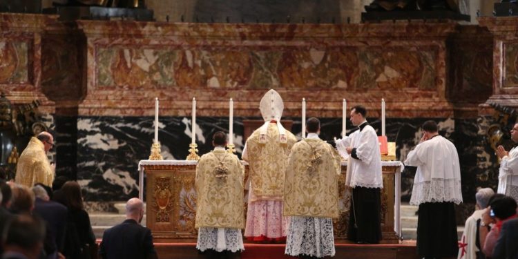 Catholics ask Cardinal Gregory to reconsider cancelation of Tridentine Mass at National Shrine