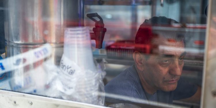 Afghan New Yorkers Spring Into Action as Humanitarian Crisis Grows