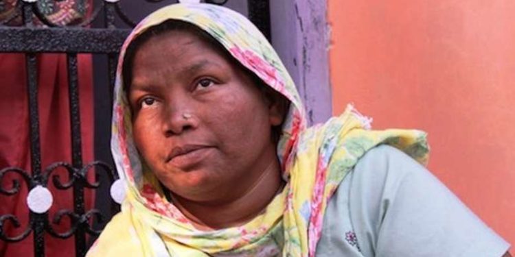 India denies deaths due to manual scavenging