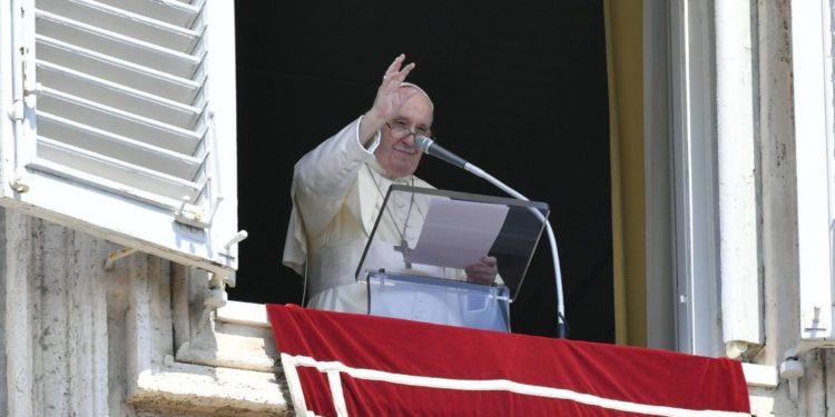 Pope: Mary reminds us God calls us to glory through humility