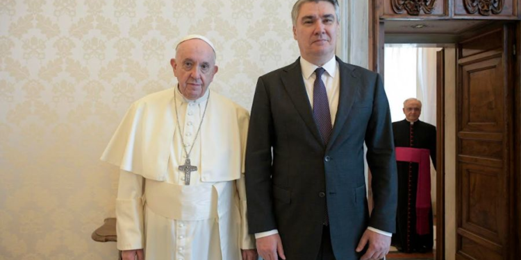 Croatian president raises plight of Bosnian Catholics during Vatican visit