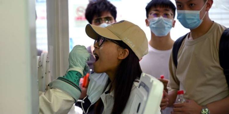 China orders overseas mail disinfection over Omicron fears