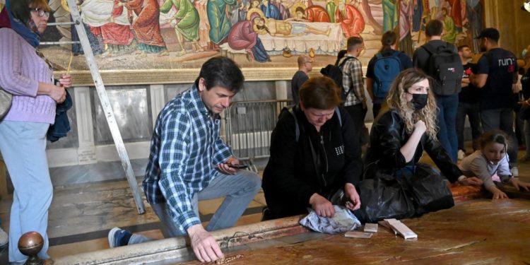 As three feasts converge, Holy Land Christians hope for peace, tourism