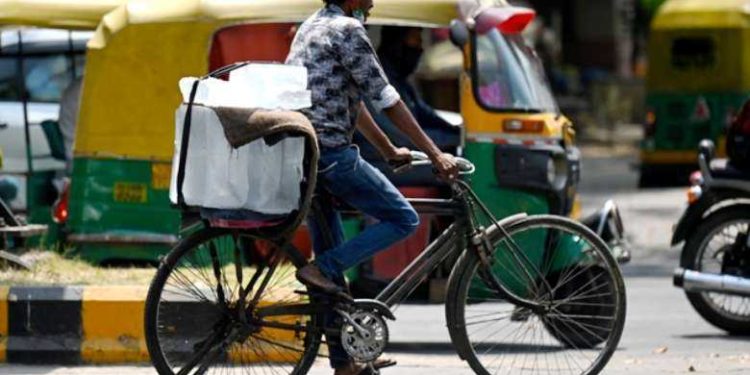 Deadly heat wave makes life miserable across India