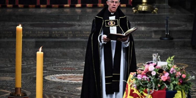 ‘Service in life, hope in death’: archbishop of Canterbury preaches at queen’s funeral