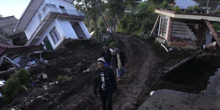 Indonesian Church helping earthquake victims