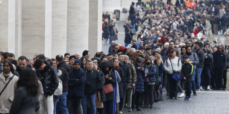 Tens of thousands pay last respects to Pope Benedict in St. Peter’s Basilica