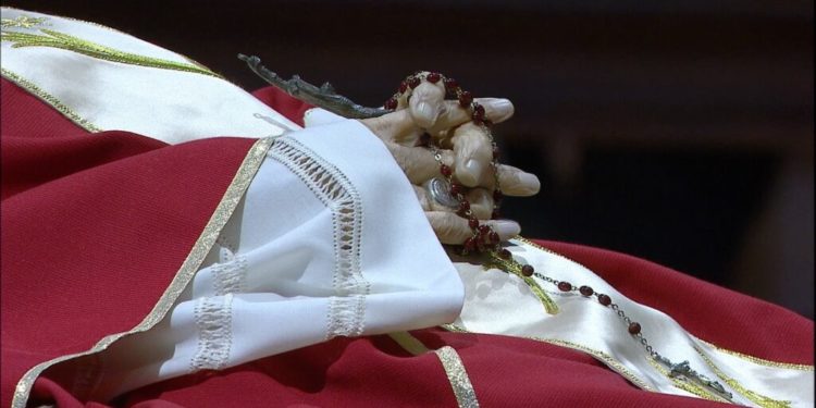 U.S. bishops invite faithful to pray novena for Pope Benedict XVI