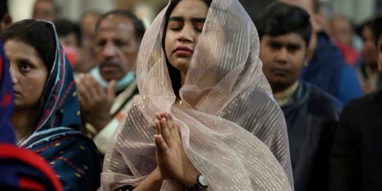 Pakistan leader says Islamic societies face ‘duty’ to protect religious freedom