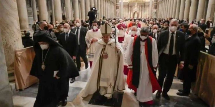 Asian Catholic responses to an evangelical presence