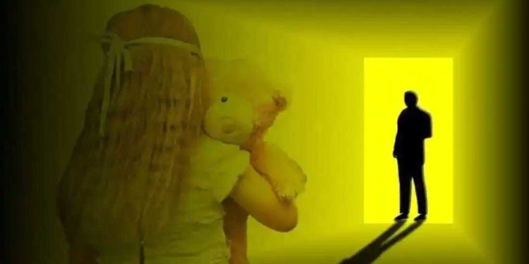 Hong Kong police arrest 40 amid rising child abuse