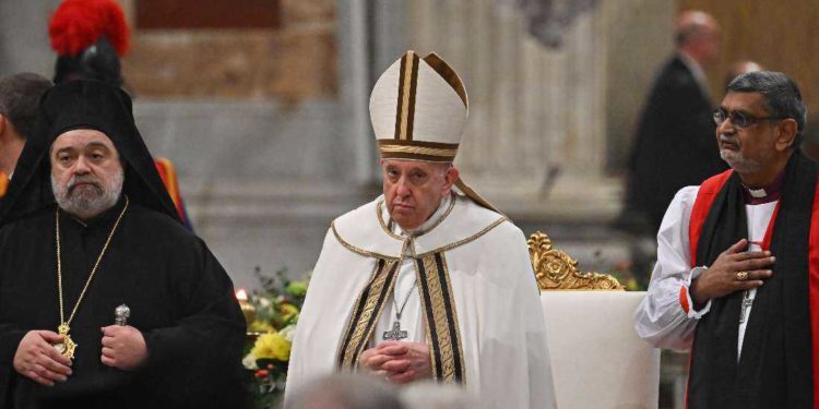 Pope says criticism is annoying, but can be helpful