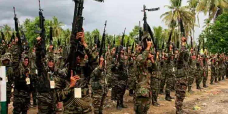 Six Islamic extremists surrender in Philippines