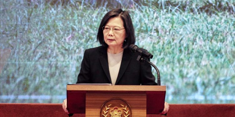 Taiwan president writes to Pope Francis about ‘preserving regional security’ with China