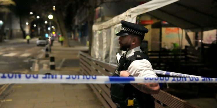 Priest describes ‘pandemonium’ after 6 shot after funeral Mass at London Catholic church