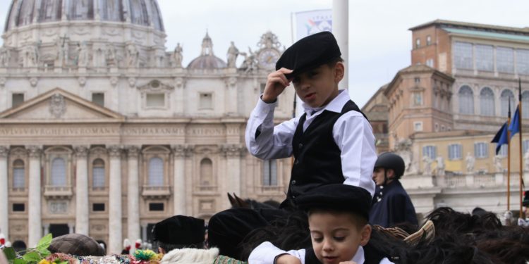 PHOTOS: Animals blessed in St. Peter’s Square for feast of St. Anthony Abbot