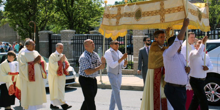 Upcoming parish year of Eucharistic Revival hopes for ‘personal encunter’ with Christ for Catholics