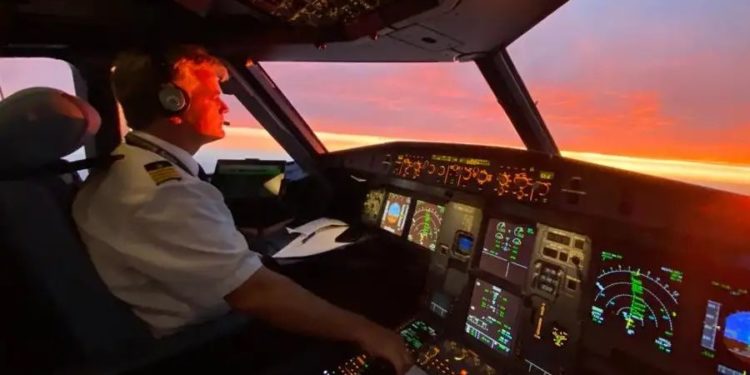 Meet the Spanish pilot who paid homage to Benedict XVI on a flight to Rome
