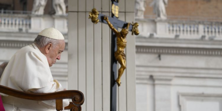 Pope Francis prays for victims of Congo church bombing