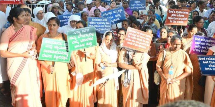 Catholics seek reinstatement of sex-accused bishop in India