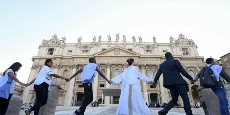 Pope Francis: Treat others with dignity, not as objects