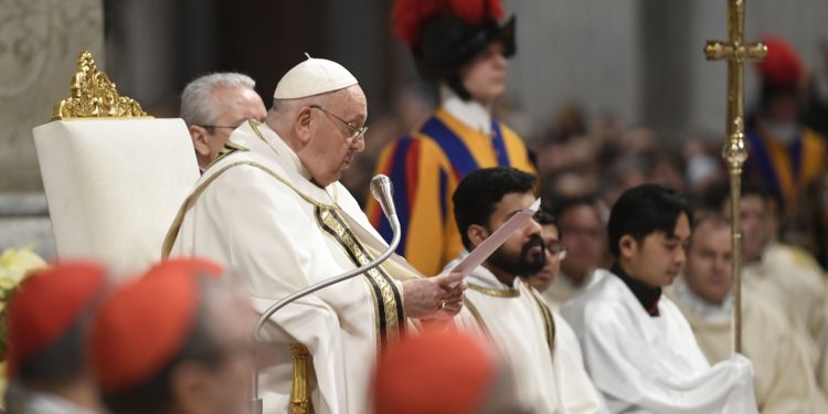 Pope Francis: The Epiphany invites us to adore the Lord and help the poor