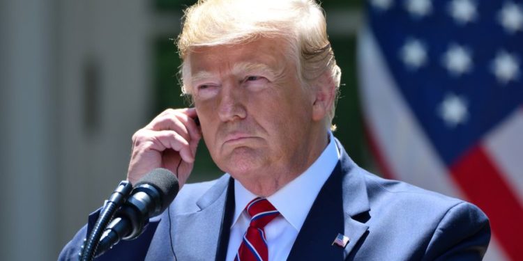 Trump romps in Iowa, a traditional stronghold for social conservatives